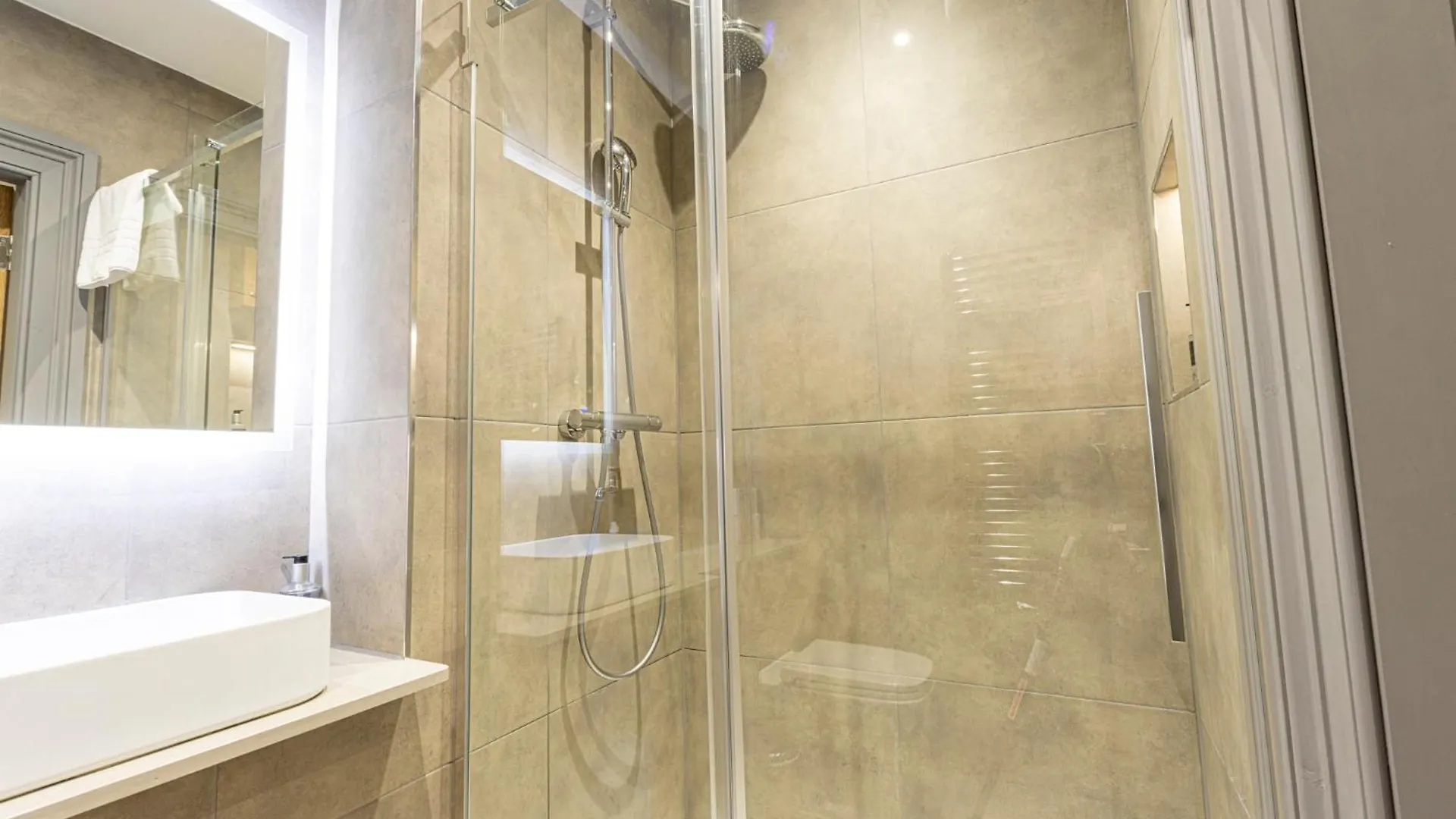 Mono Suites New Town Edynburg